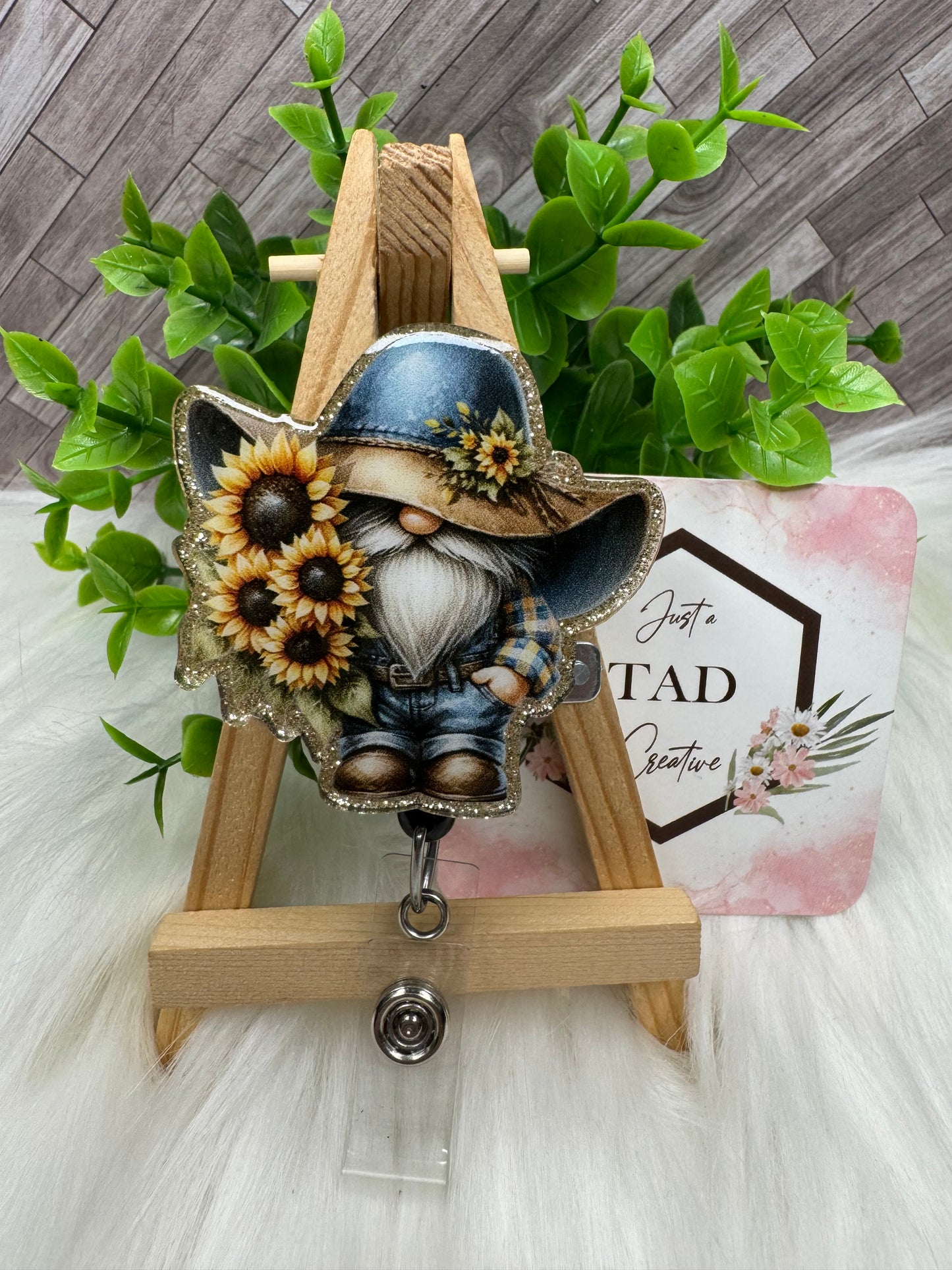 Sunflower Farmer Gnome Interchangeable Badge Reel Topper