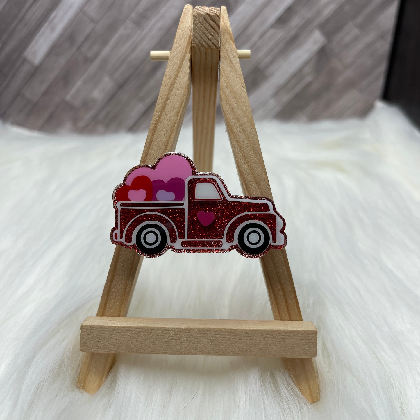 Vintage Truck with Hearts Interchangeable Badge Reel Topper